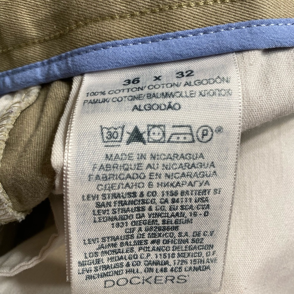 Doctors khaki pants. Size 36×32. One straight fit one classic fit. - Picture 5 of 6